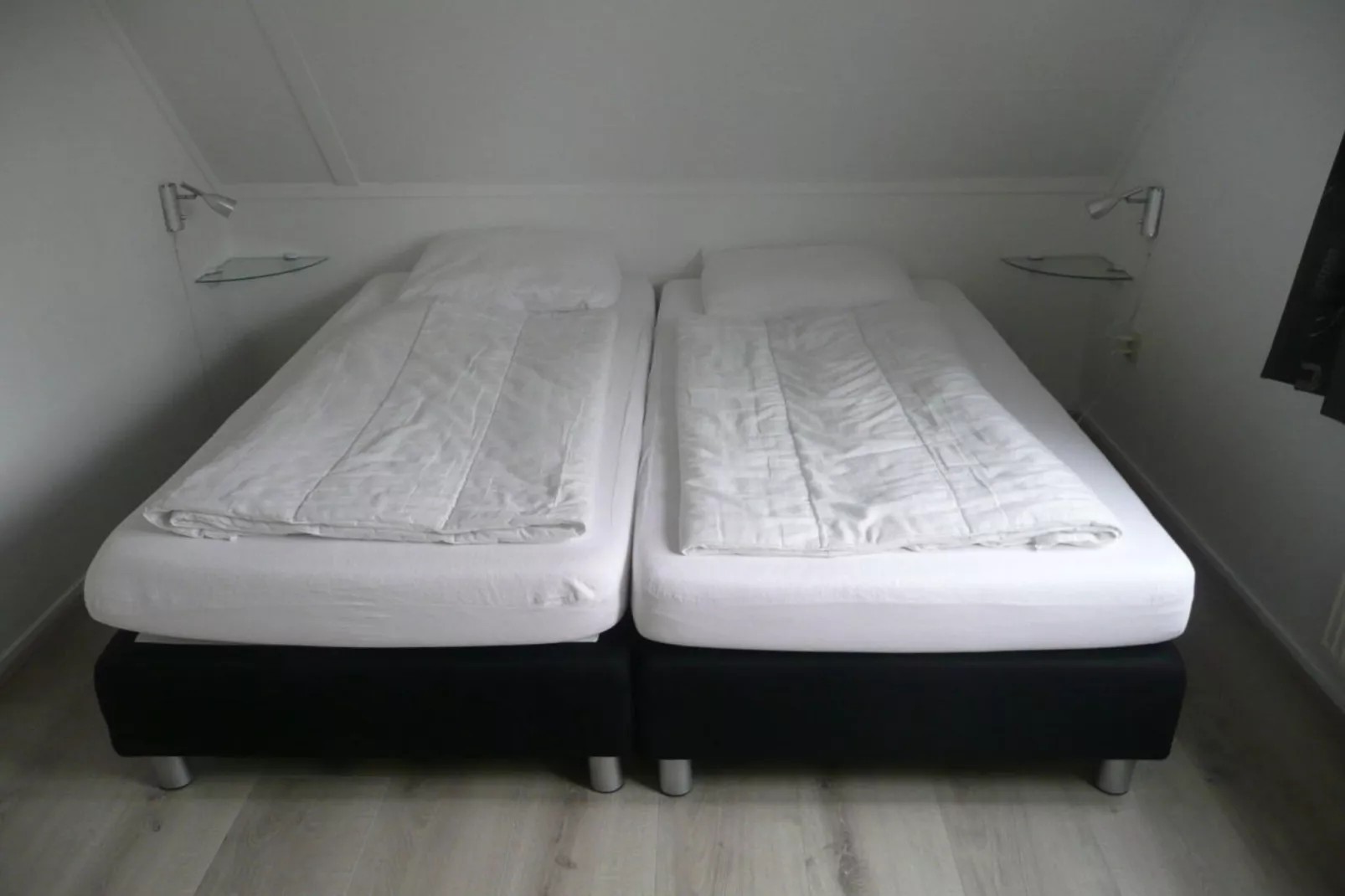 80179-Bedroom