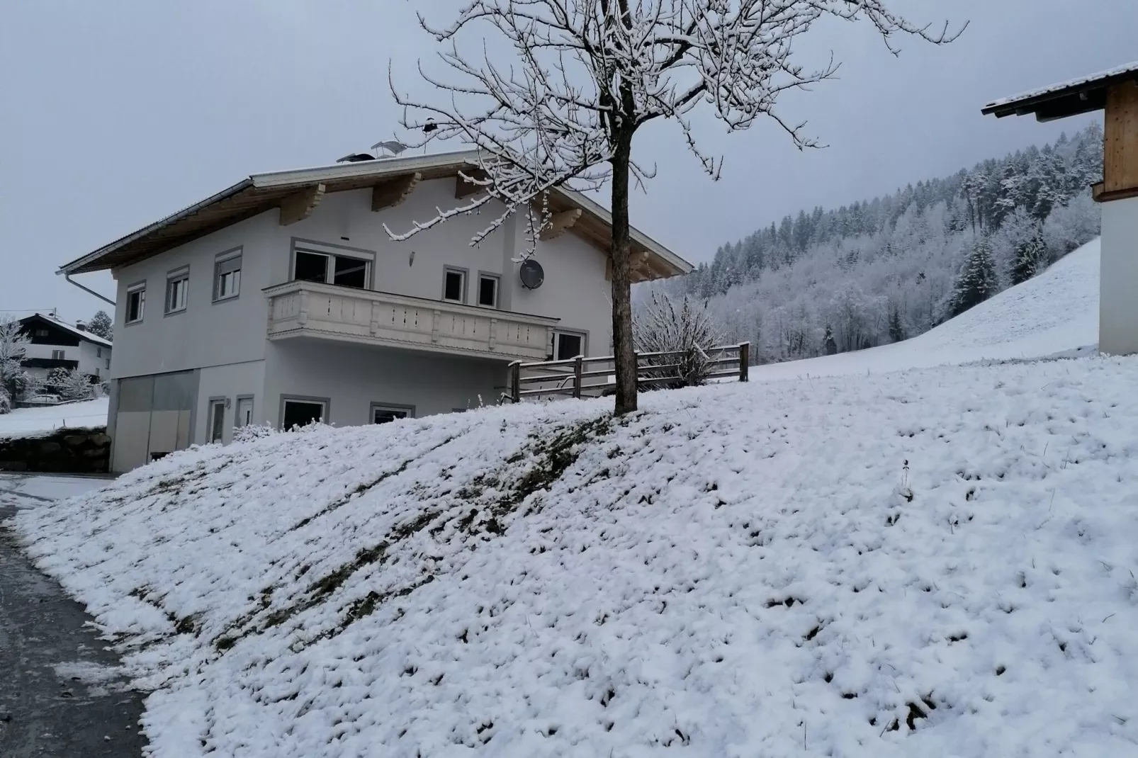 Steinachhof-Exterior winter