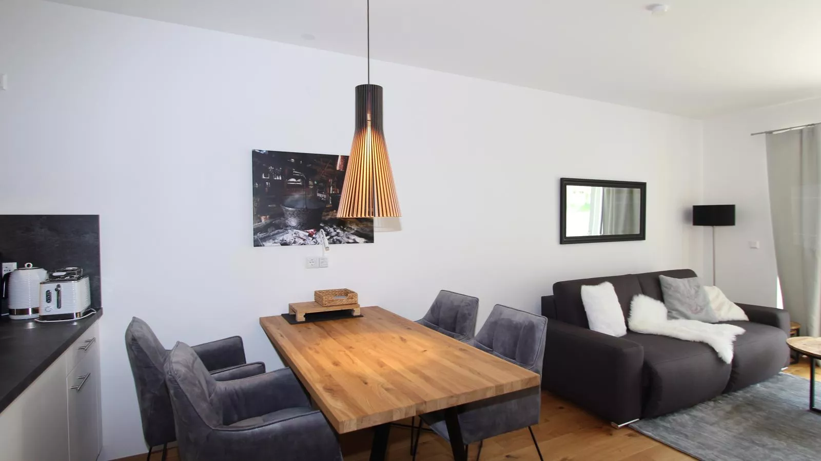NRV Top 5-Living room