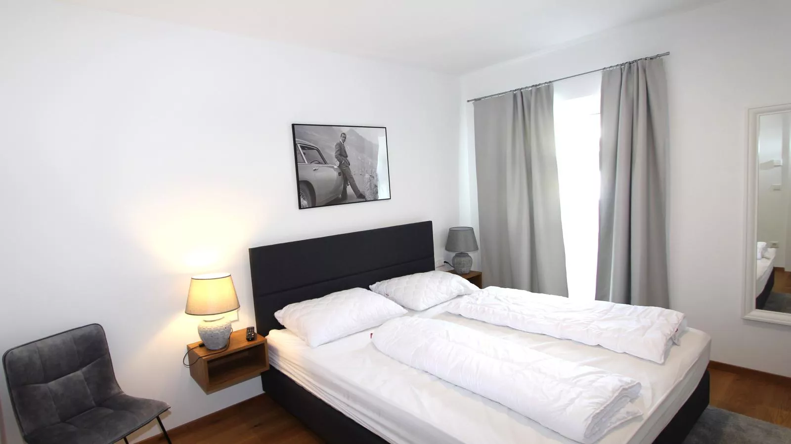 NRV Top 7-Bedroom