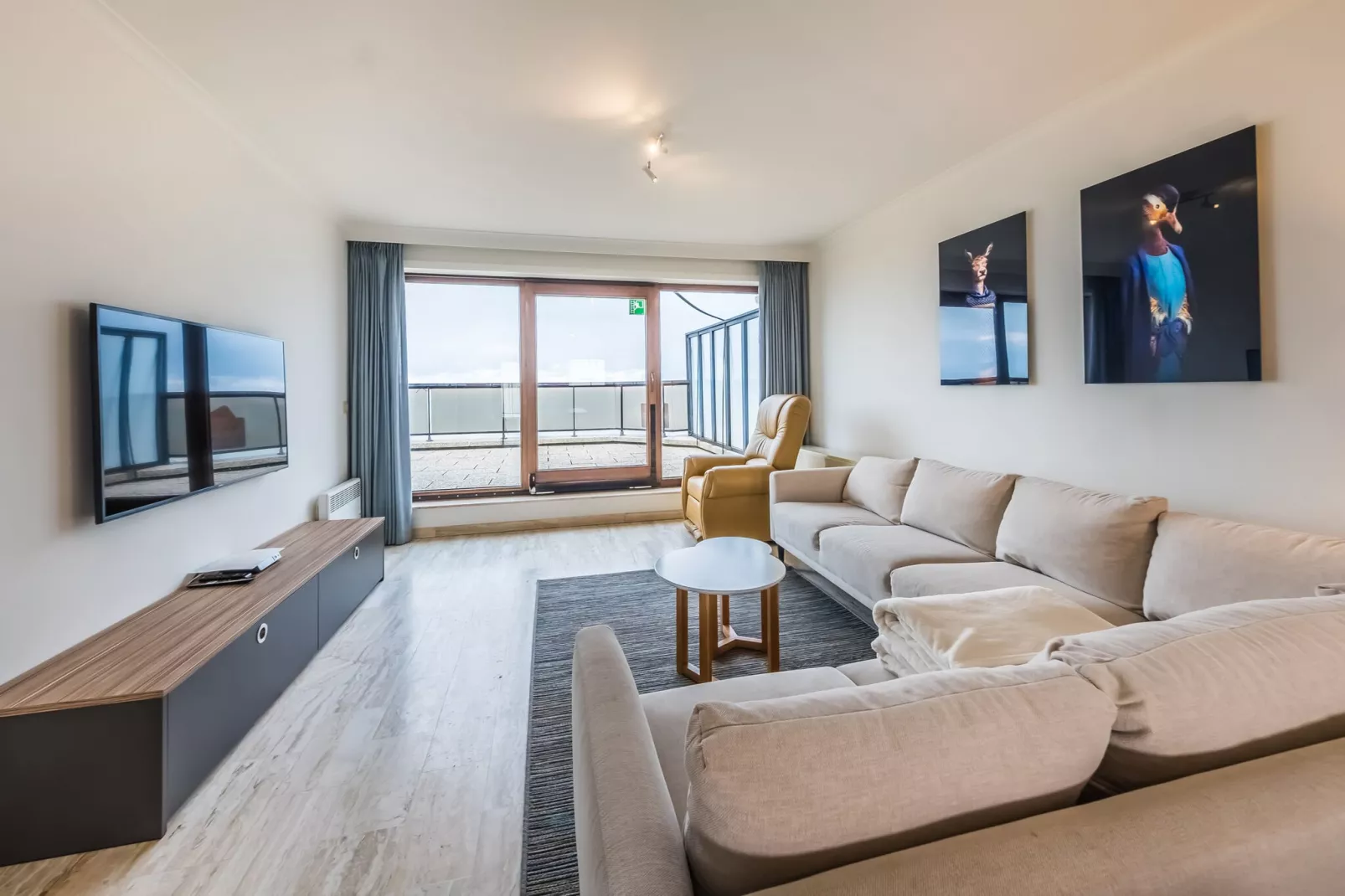 Prestige I 1001-Living room