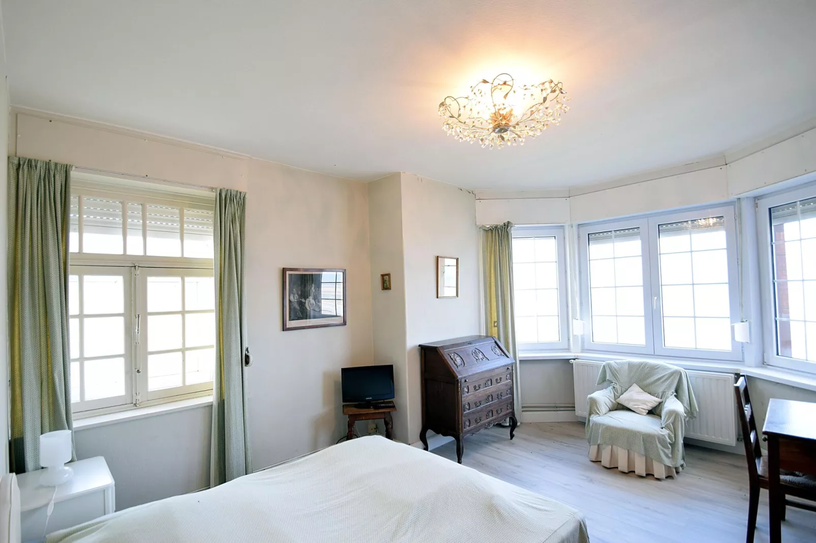 Ma Normandie V-Bedroom
