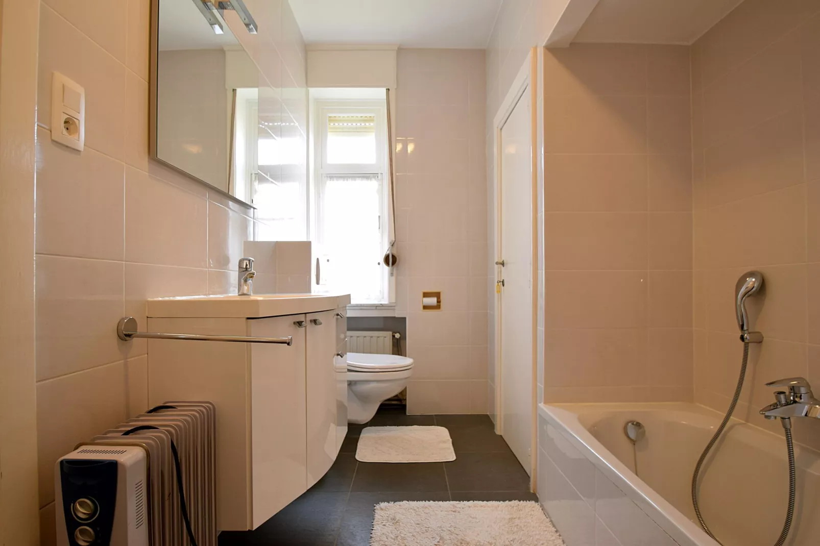 Ma Normandie V-Bathroom