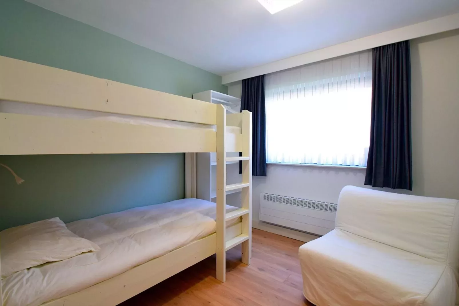 Sandpiper B0-Bedroom