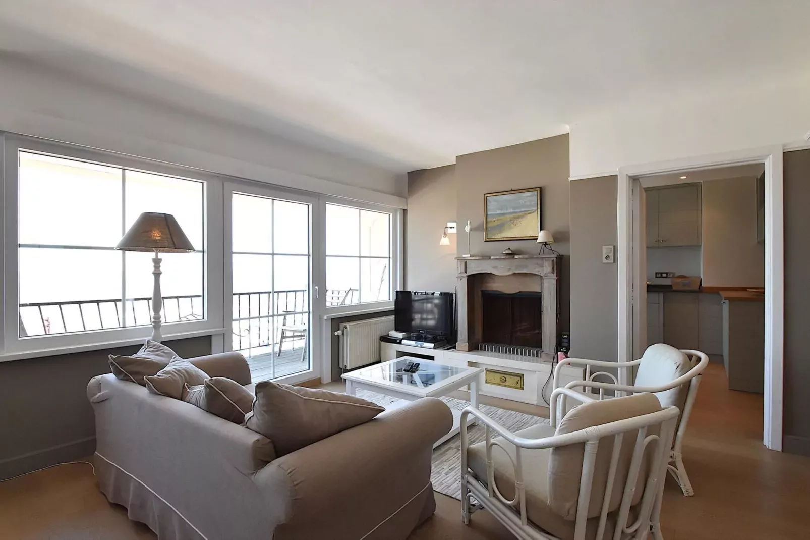 Gianina 0201-Living room