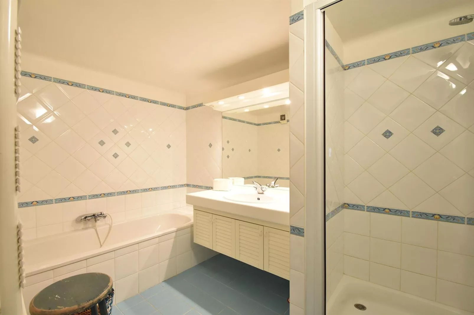 Gianina 0201-Bathroom