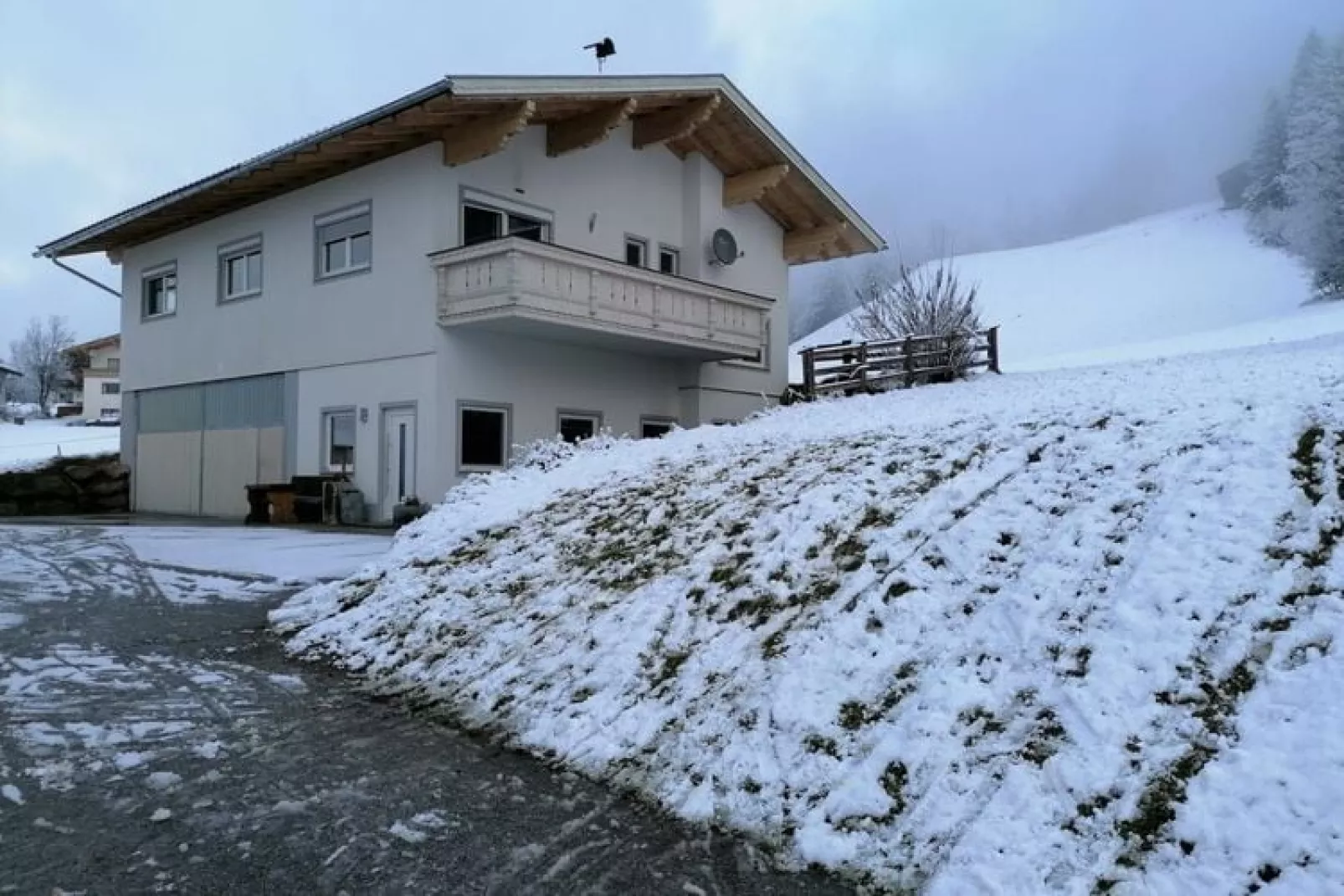 Steinachhof-Exterior winter