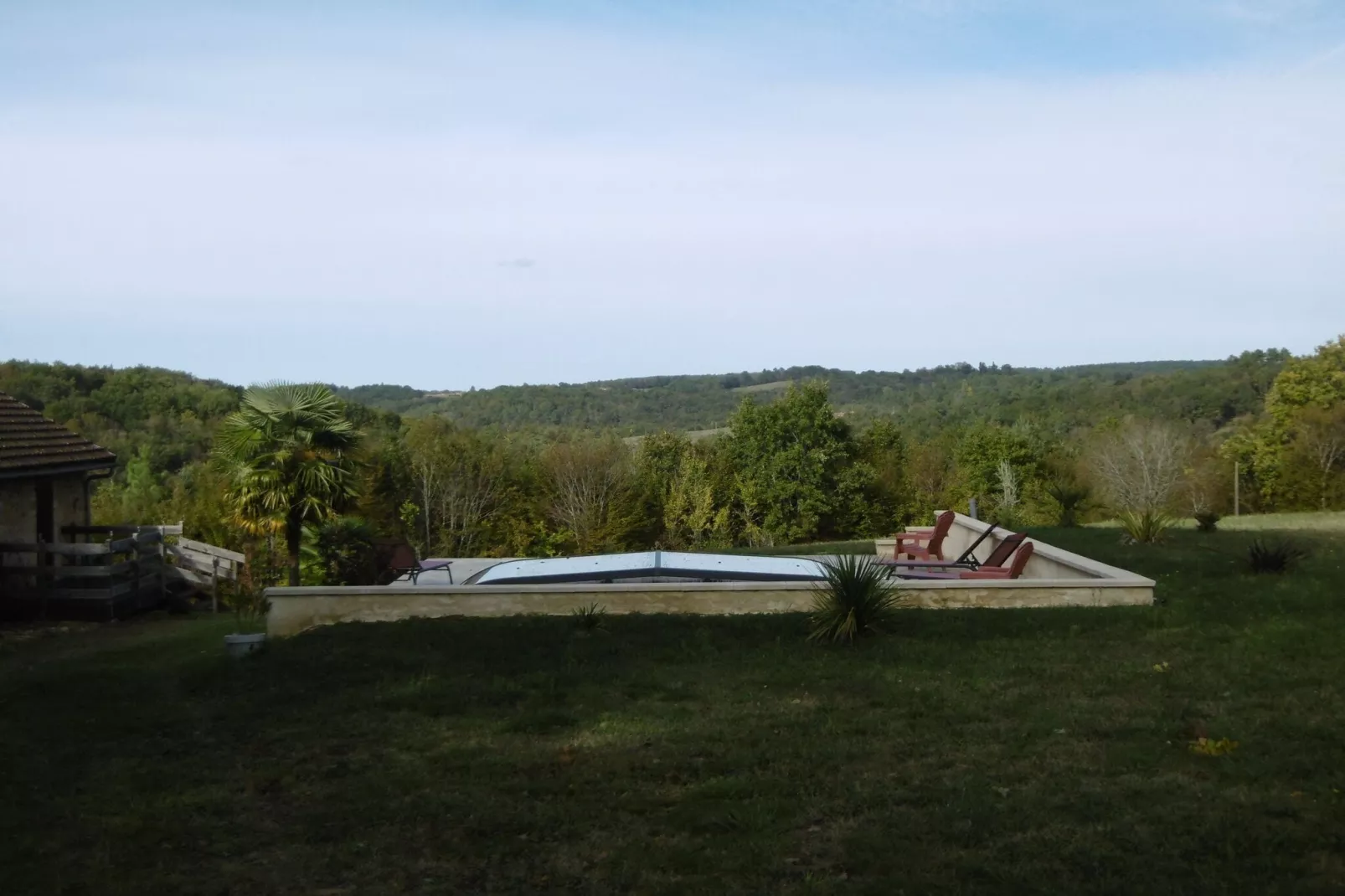 Entrepôt avec piscine près de Monpazier-Piscine