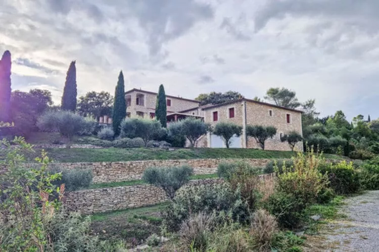 Villa des 4 vents A  for 10 adults and 2 children - Exterior in summer