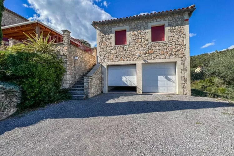 Villa des 4 vents A  for 10 adults and 2 children - View in summer