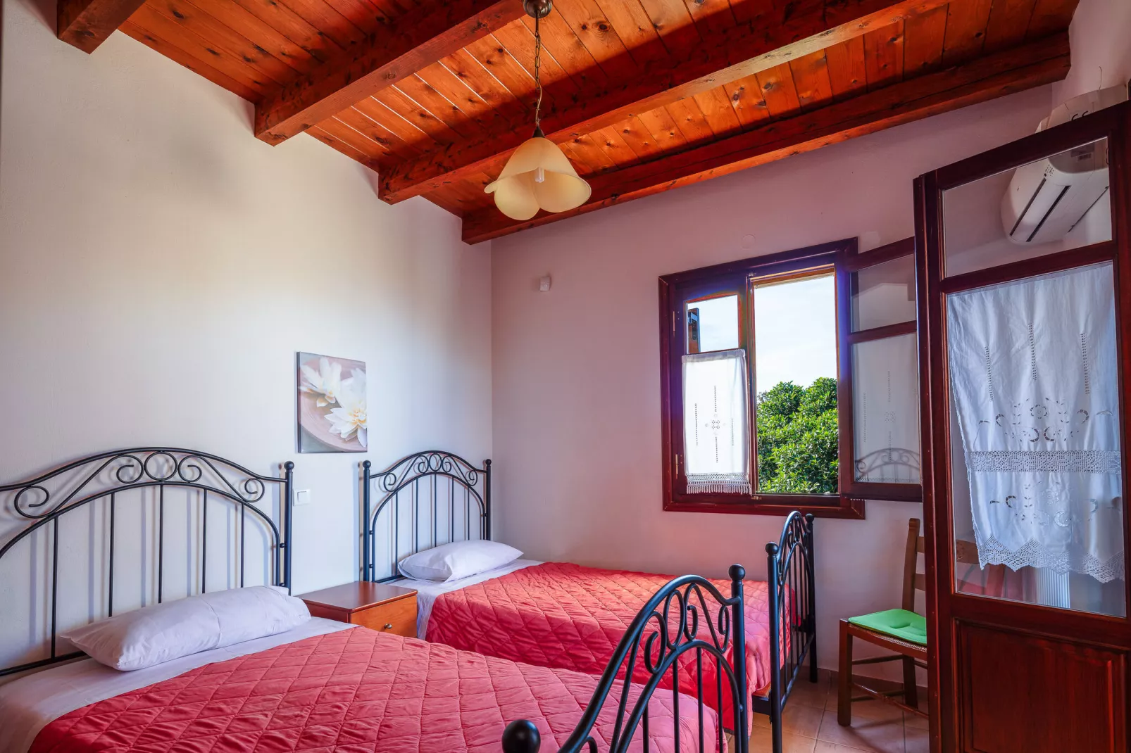 Villa Almond-Bedroom