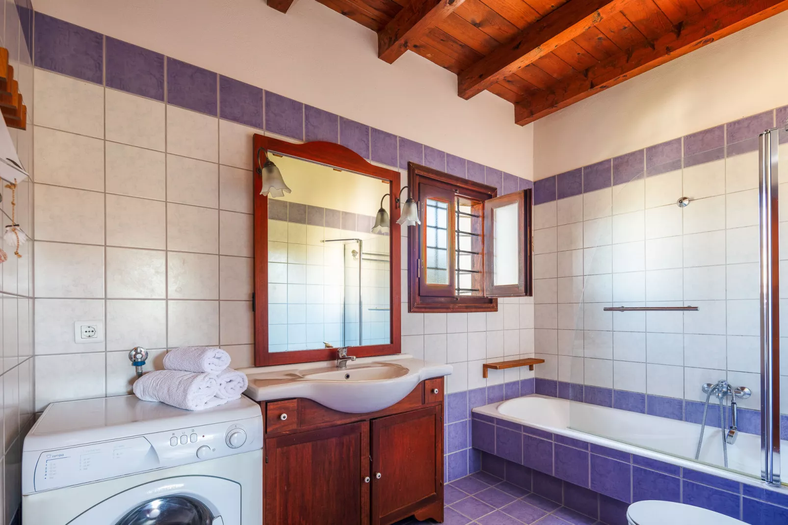 Villa Almond-Atmosphere