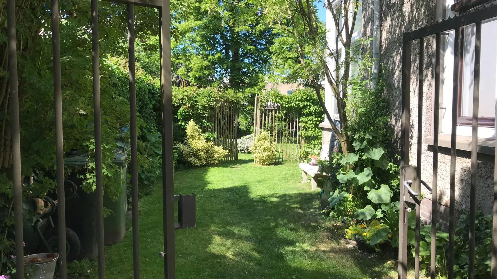 VillaNobel-Gardens summer