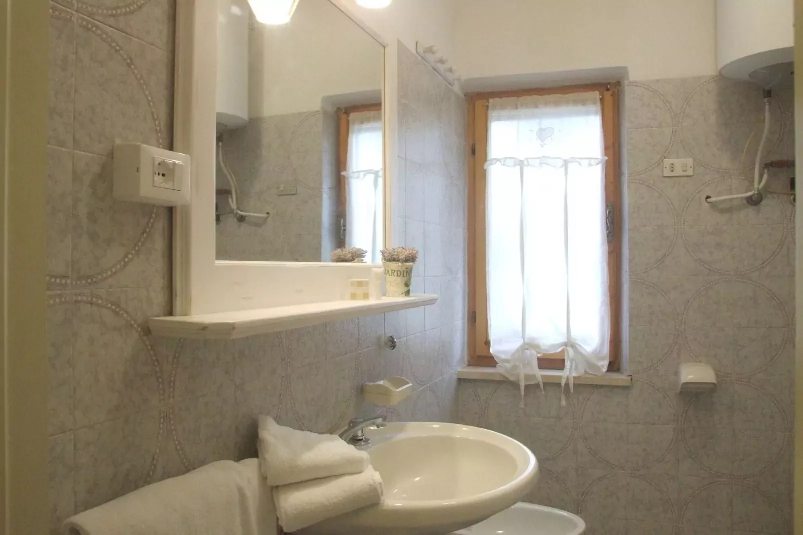 Agrifogli Peonia-Bathroom