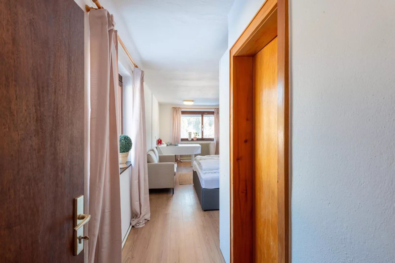 Apartment 3-Landing