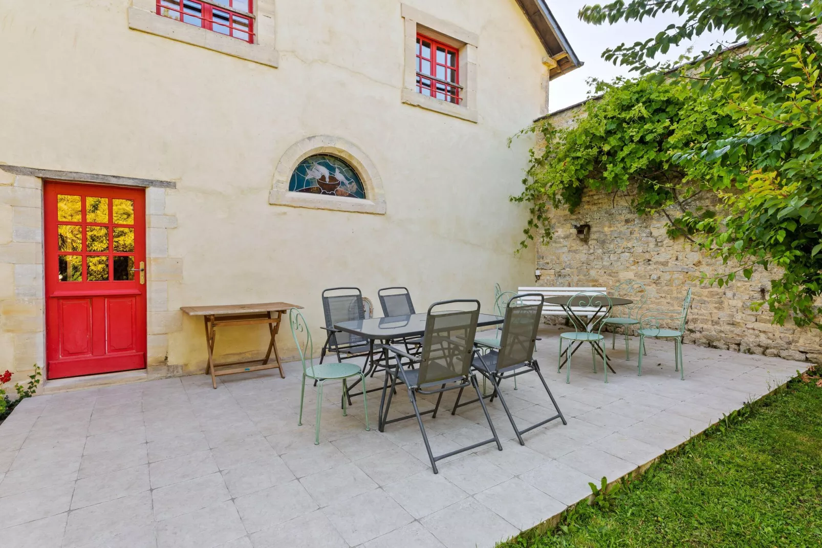 Le Manoir de Damigny-Gardens summer
