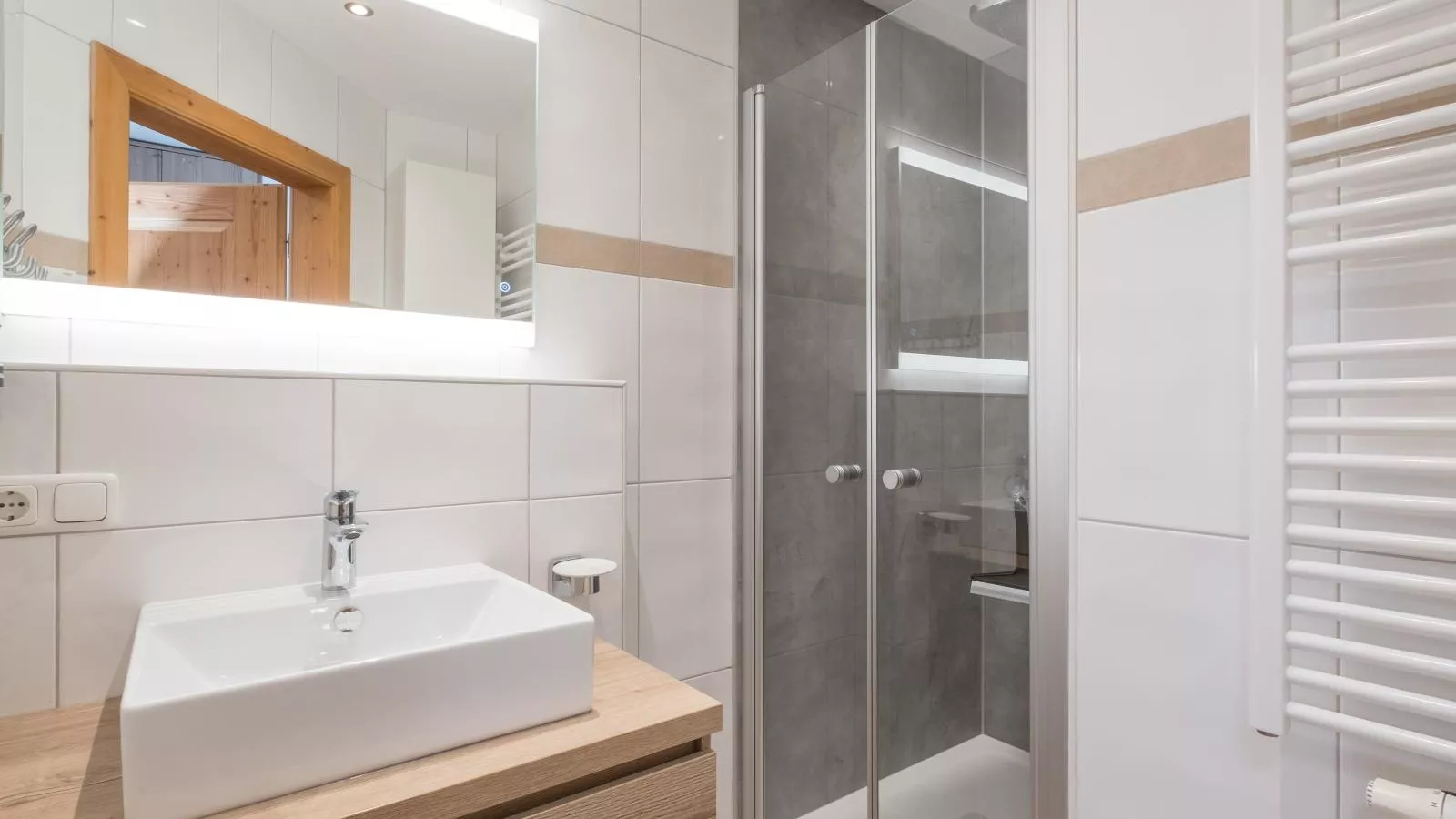 Arianne  Ski in - Ski out-Bathroom