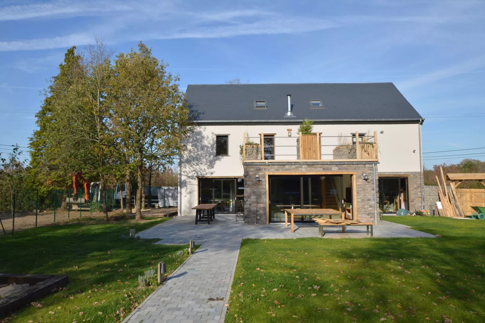 Villa Lucas-Exterior summer