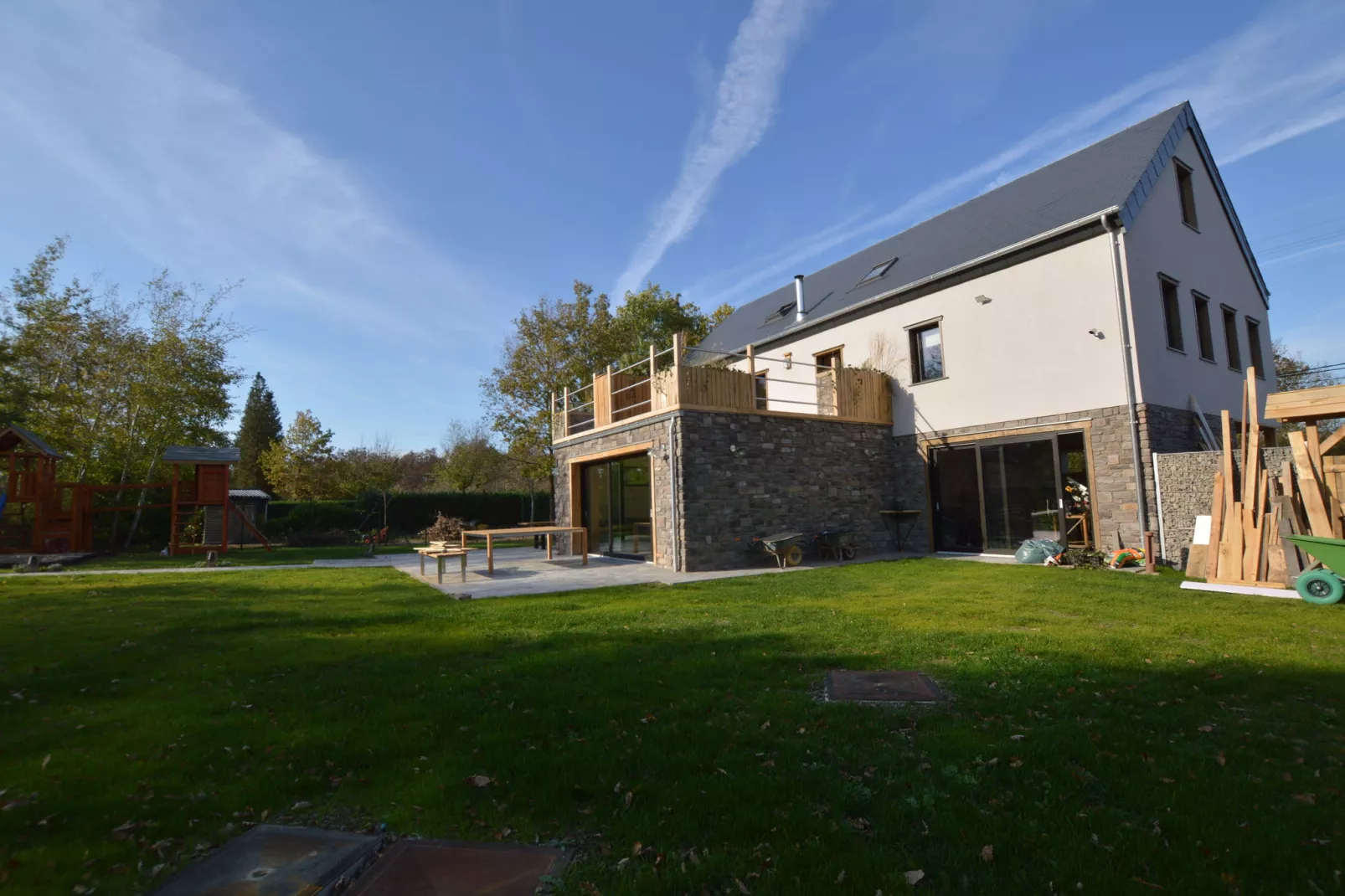 Villa Lucas-Exterior summer