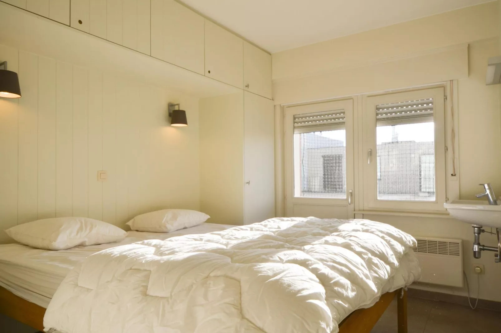 BRITANNI/BRIT0601-Bedroom