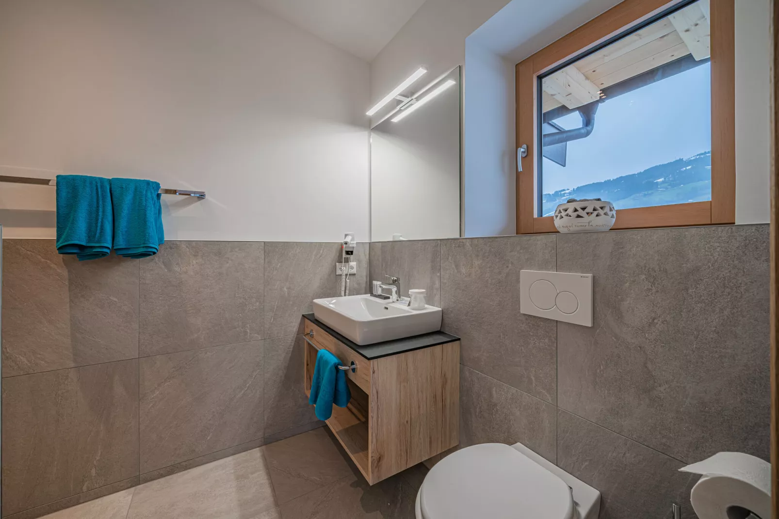 Haus Andrea Cäciel-Bathroom