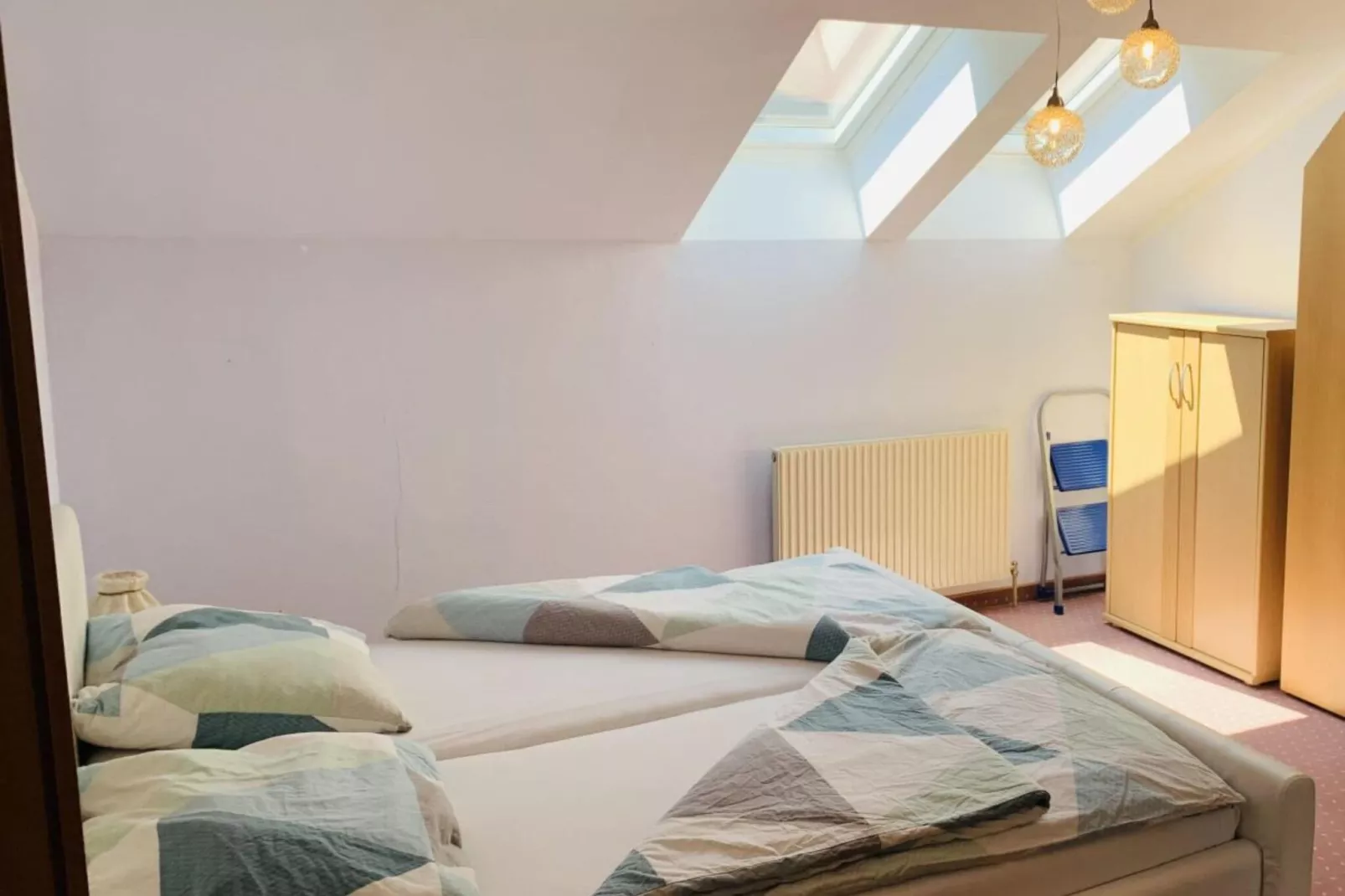 131052-Bedroom