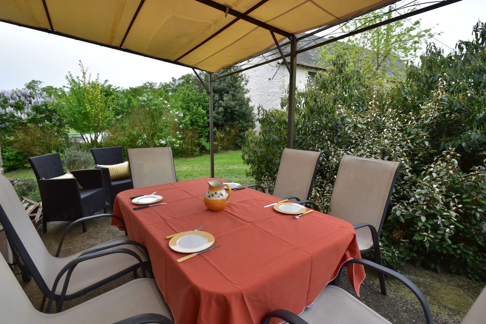 Gite 6 pers près de Châteauroux-Terrassenbalkon