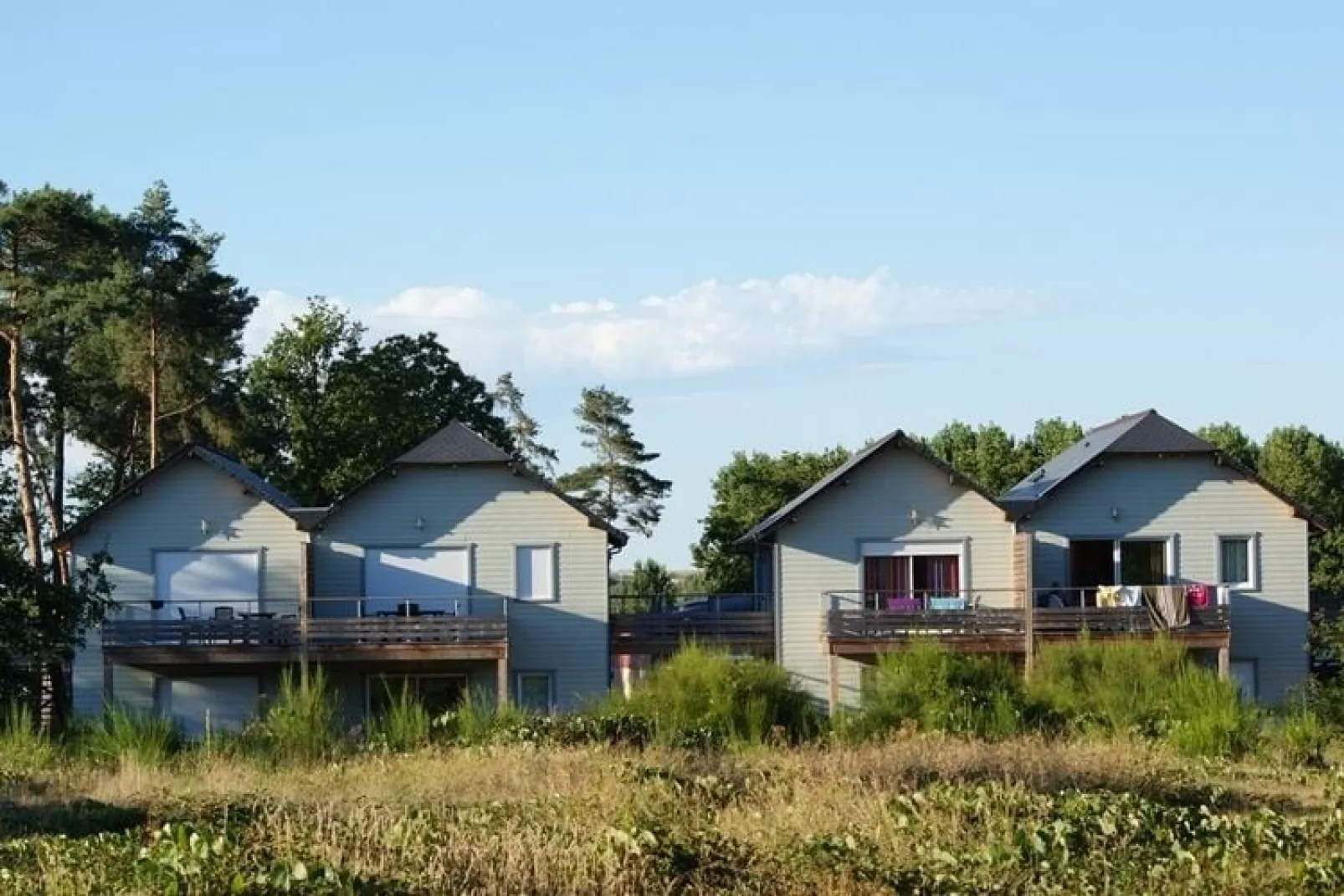 Relais du Plessis 2-Exterior summer