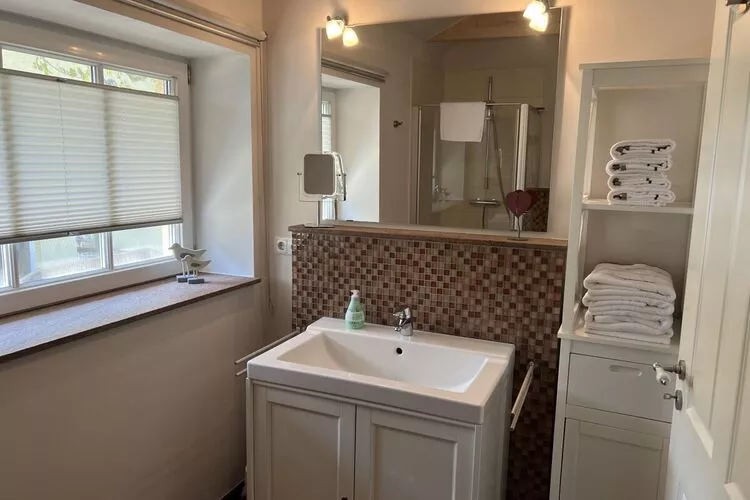 394361-Bathroom