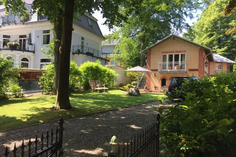 394361-View