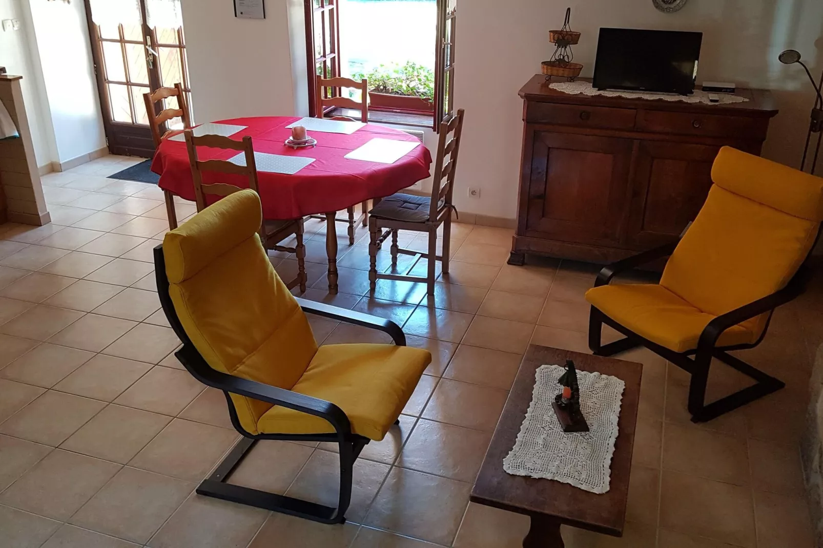 Maison à 1/2h du Mont Saint Michel-Esszimmer