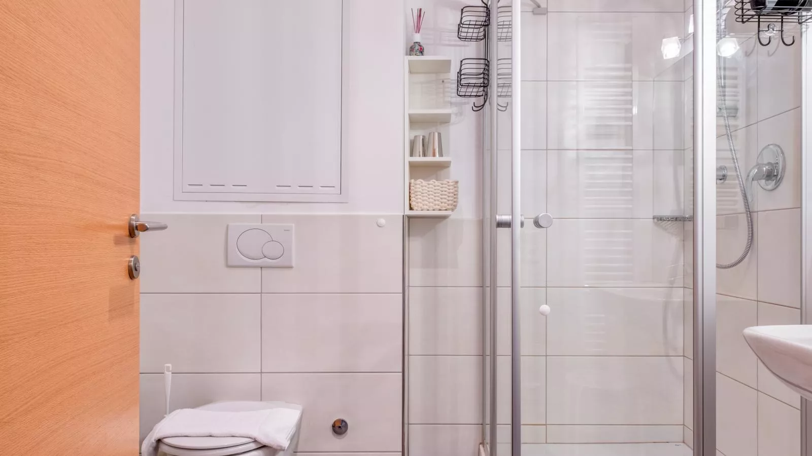 Edelweiss top 7-Bathroom