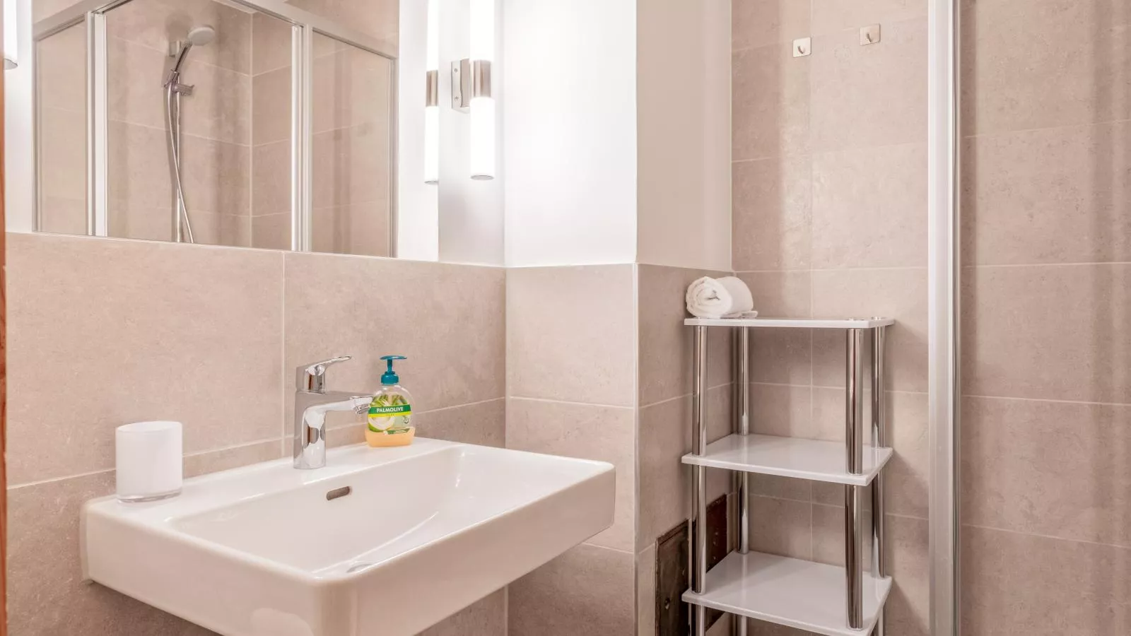 Selbkönig-Bathroom