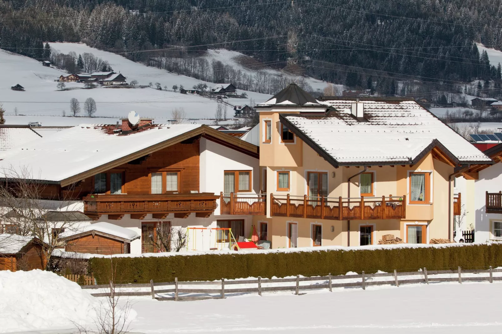 Ingrid-Exterior winter