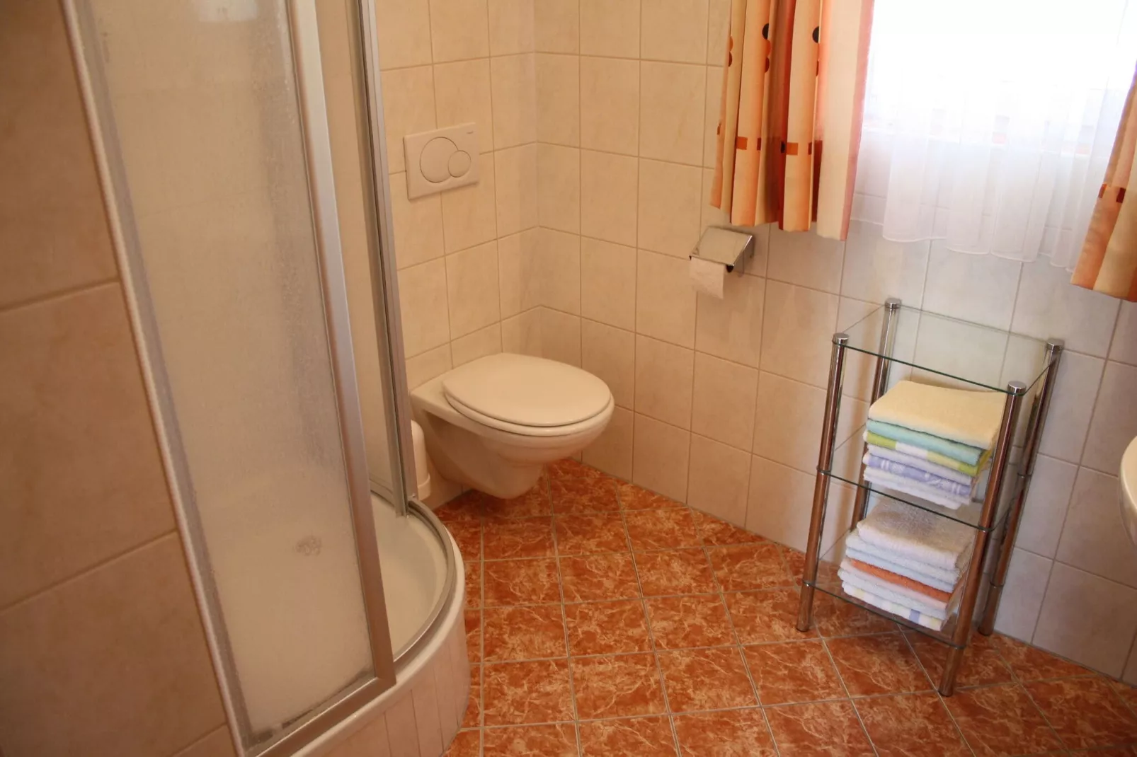 Ingrid-Bathroom