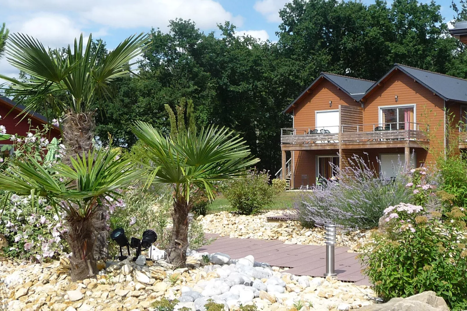 Relais du Plessis 1-Exterior summer