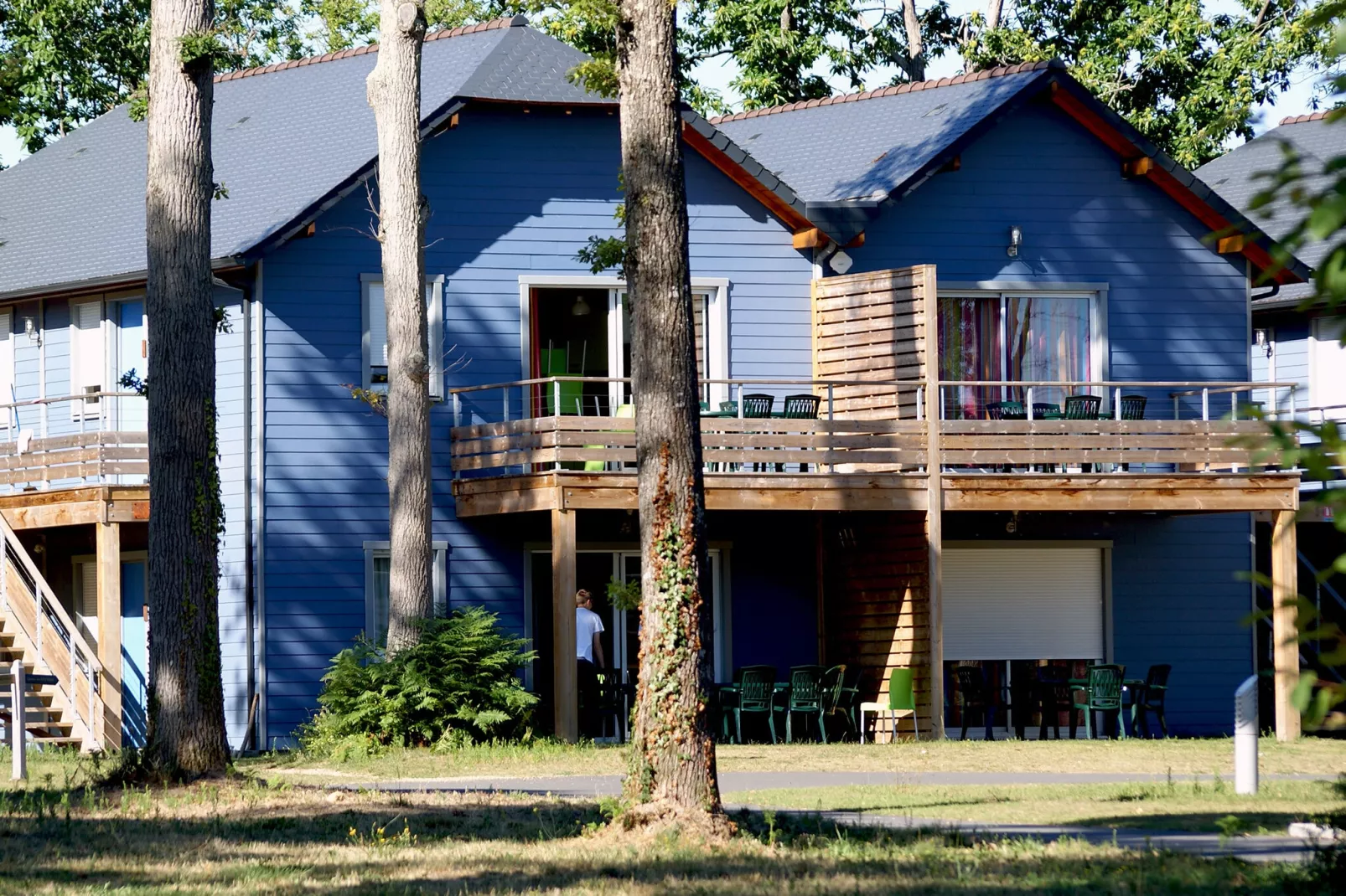 Relais du Plessis 1-Exterior summer