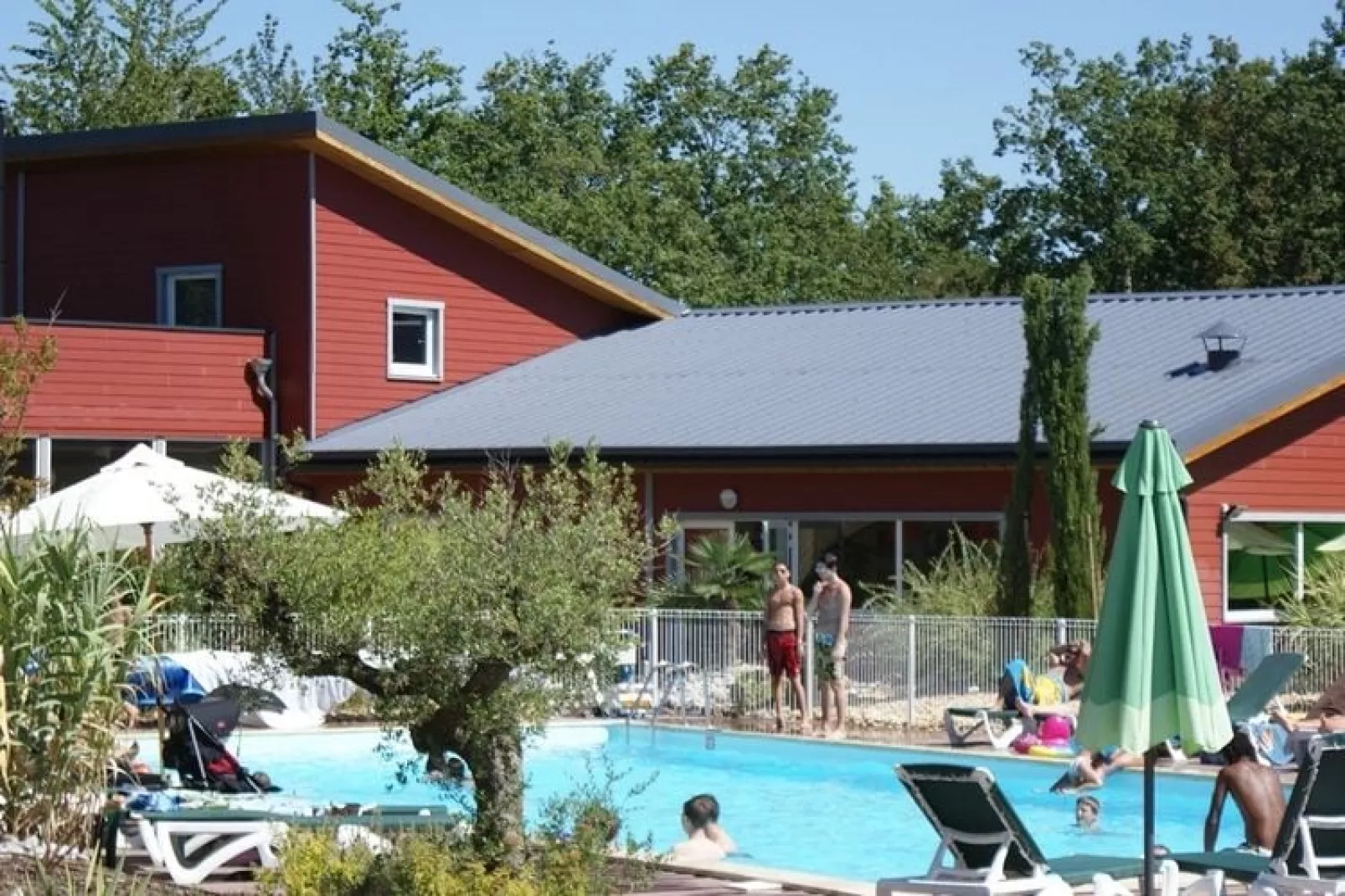Relais du Plessis 1-Pool