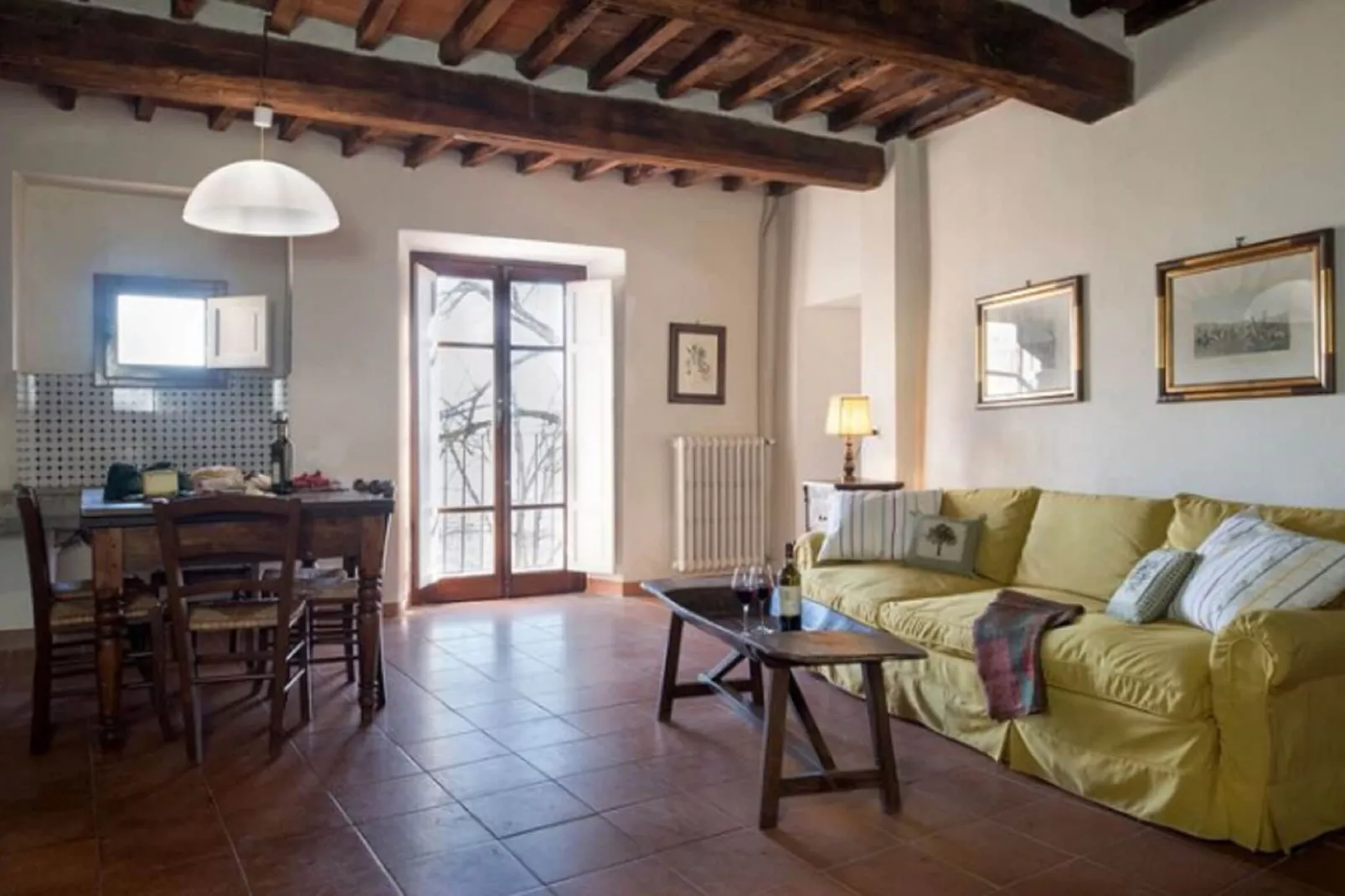 Ginestra-Living room