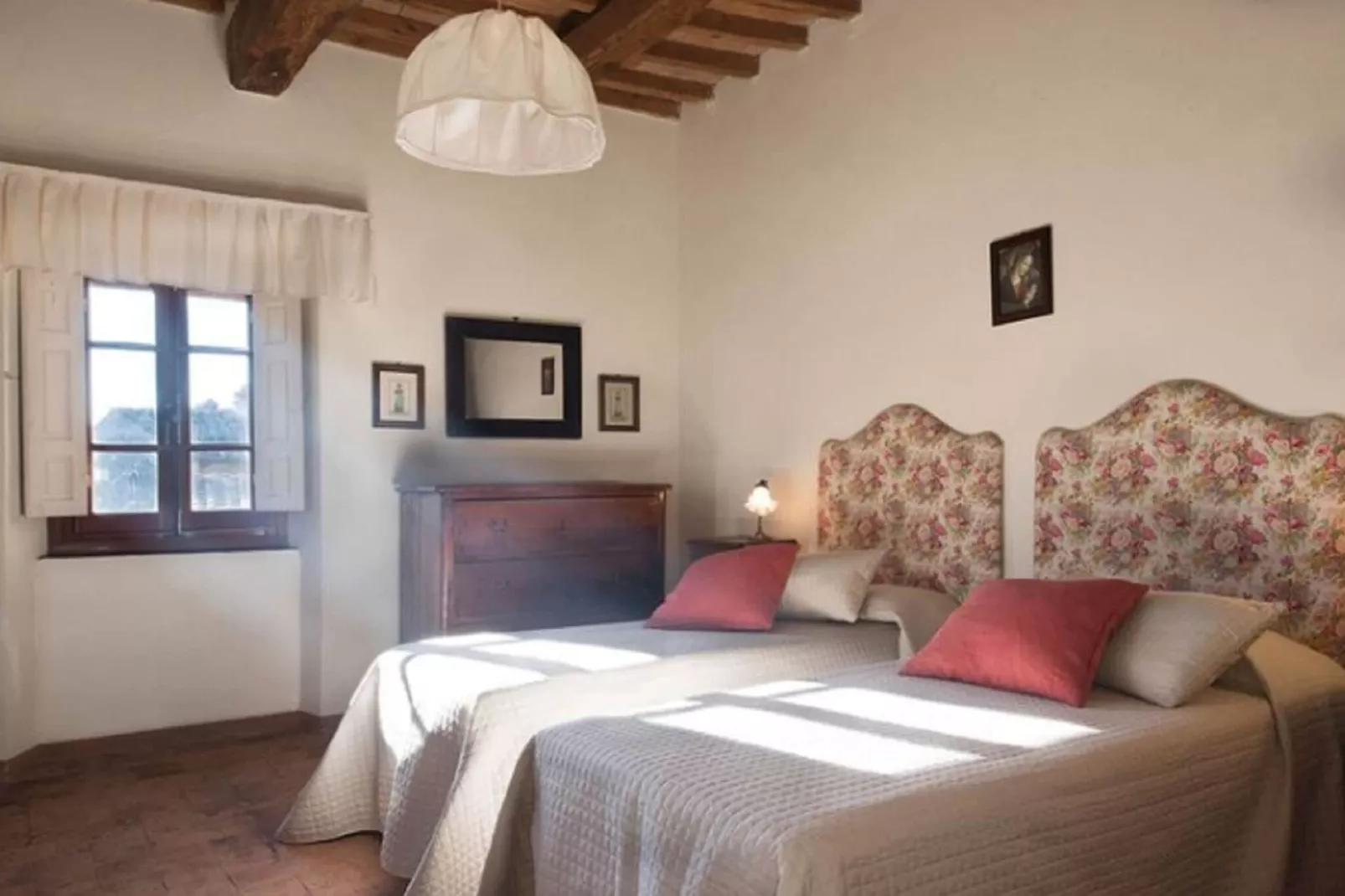 Ginestra-Bedroom
