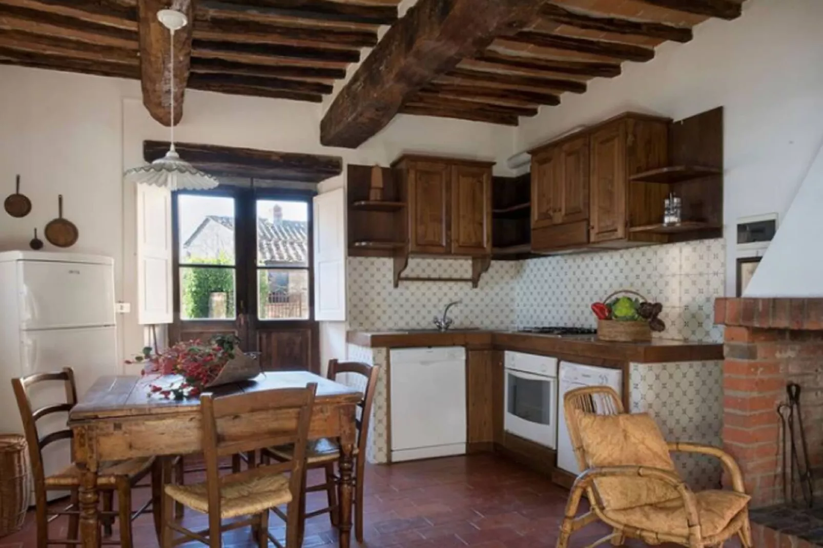 Ginestra-Kitchen