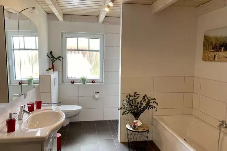 315166-Bathroom