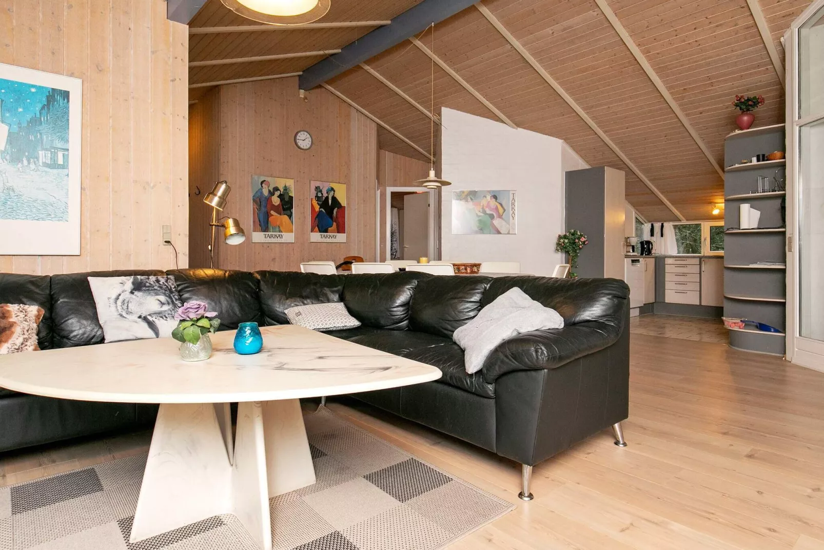 Idyllic Retreat with Whirlpool-By Traum-Indoor