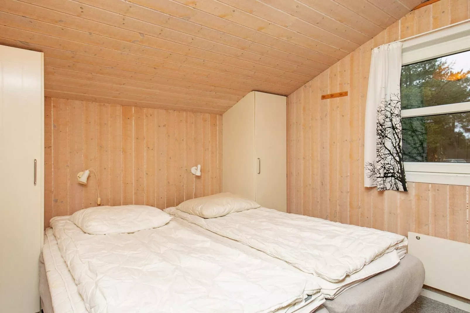 Idyllic Retreat with Whirlpool-By Traum-Indoor