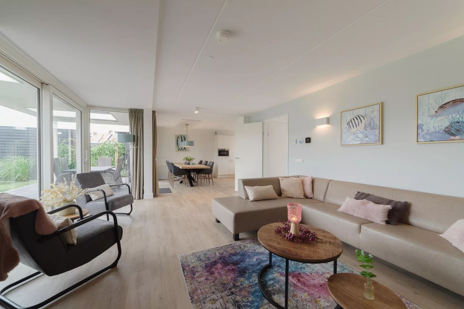 6 persoons vrijstaand met sauna/hond-Living room