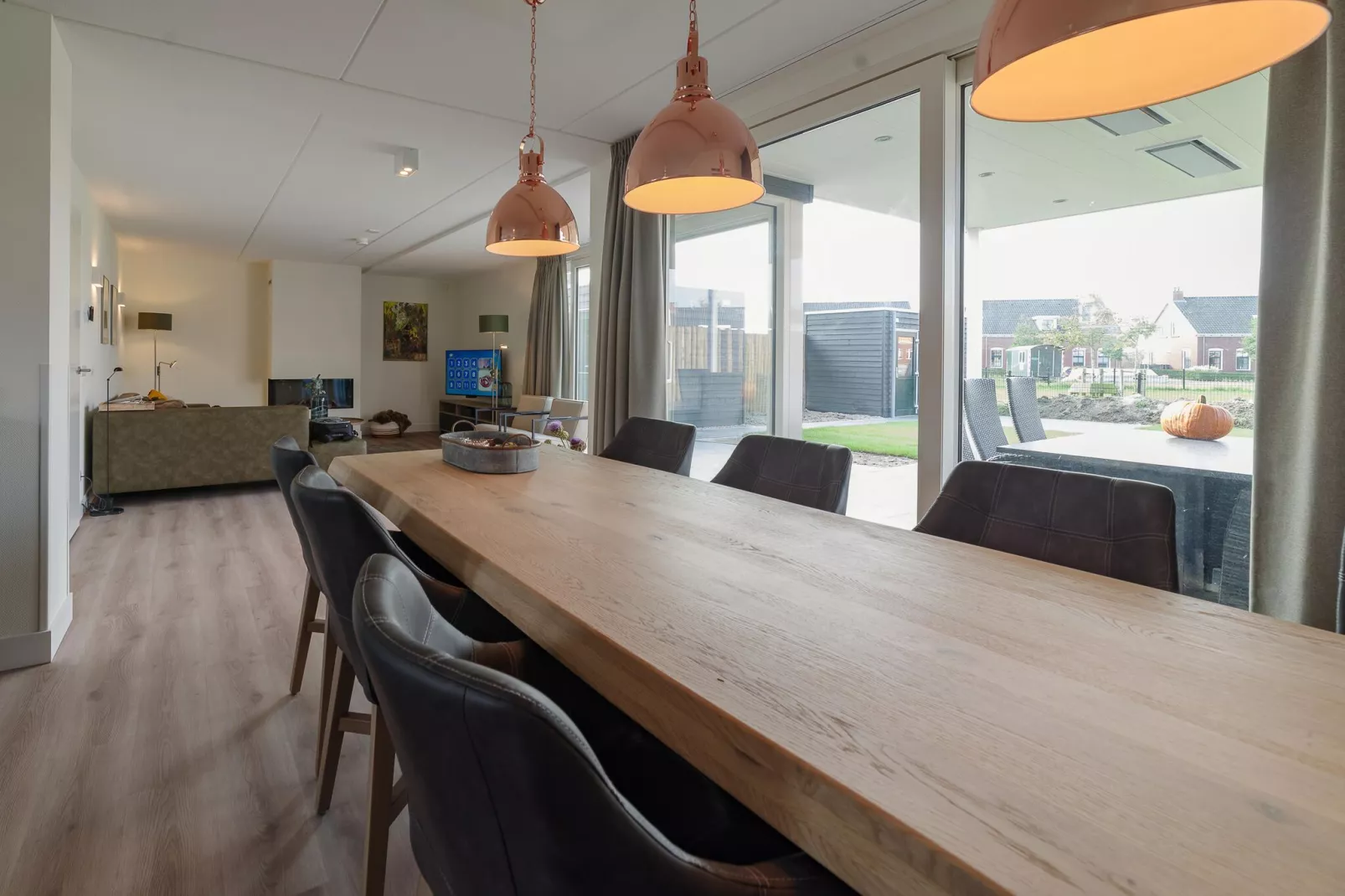 6 persoons vrijstaand met sauna/hond-Dining room