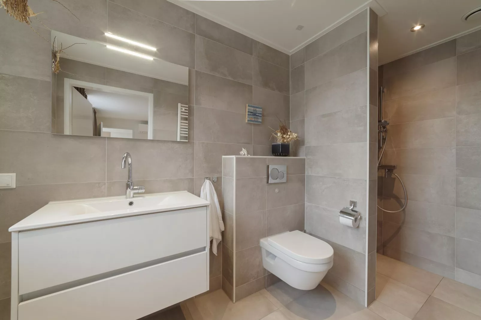 6 persoons vrijstaand met sauna/hond-Bathroom