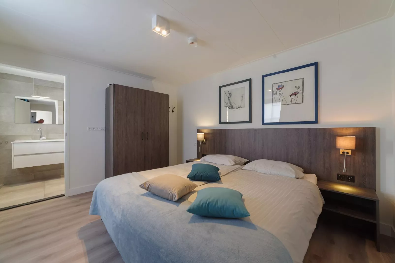 6 persoons vrijstaand met sauna-Schlafzimmer