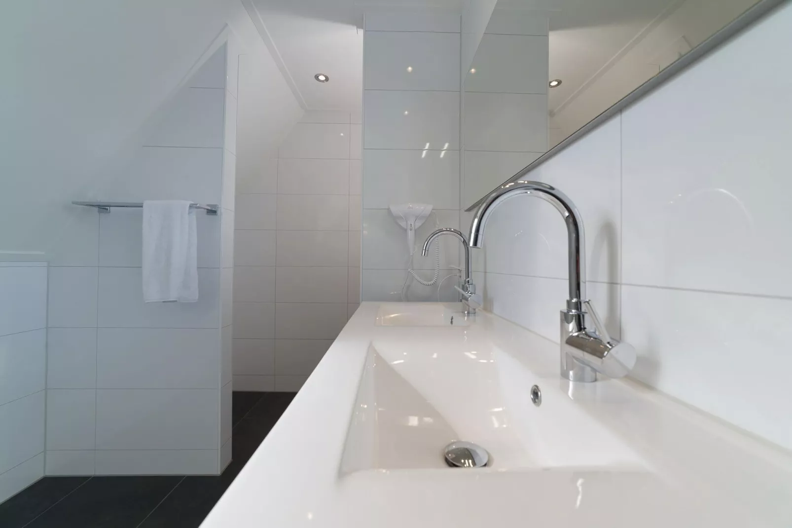 Zeeuwse Pracht 8 p welness-Badezimmer