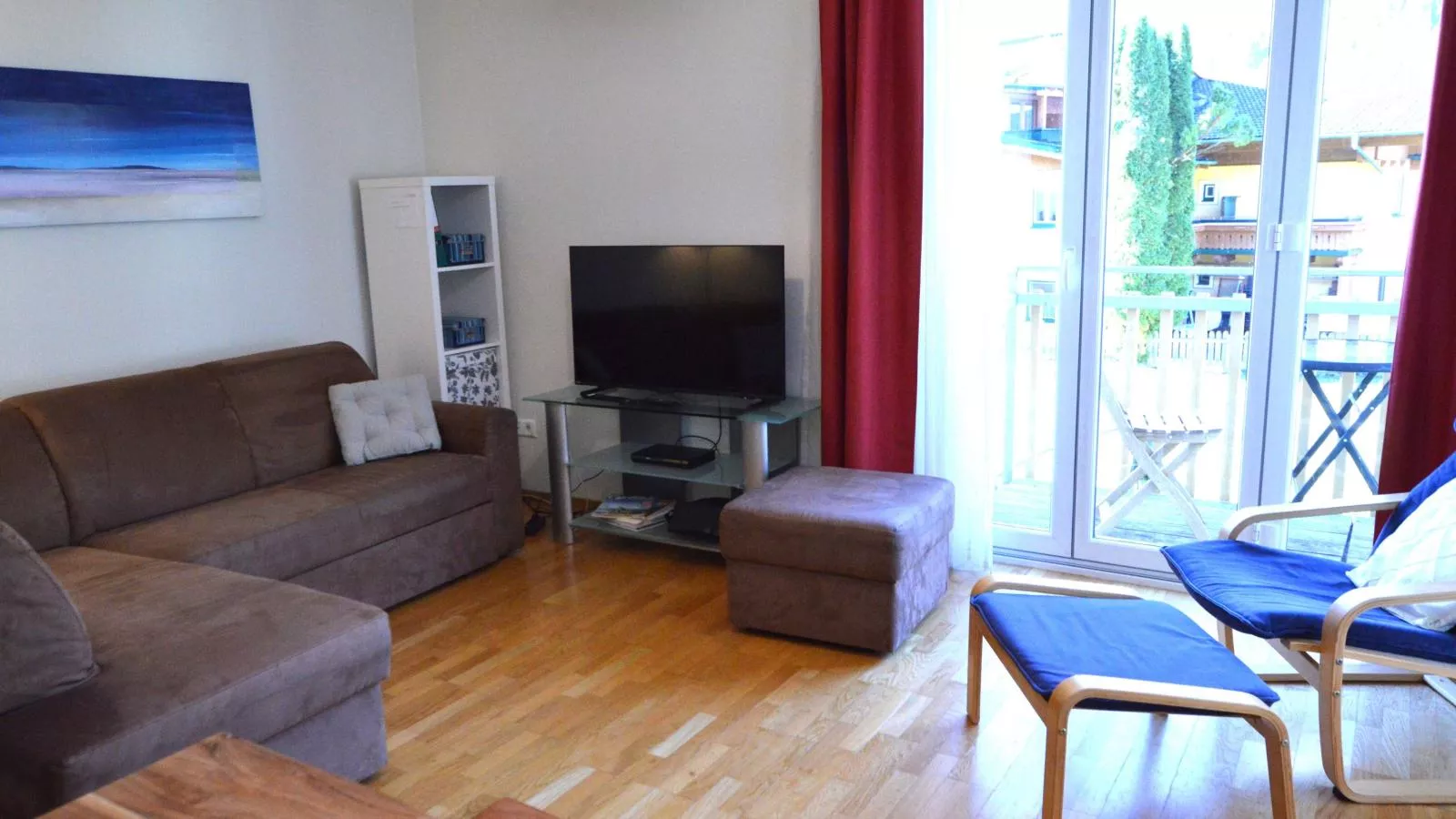 Westside-Living room
